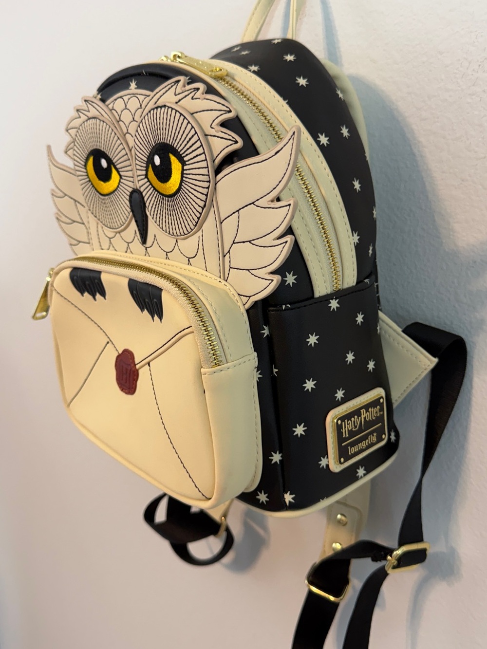Loungefly Harry Potter Hedwig Owl Envelope Mini Backpack - Picture 3 of 11